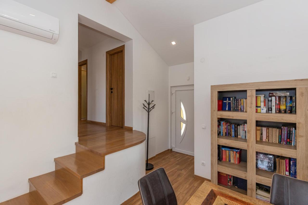 D&D Apartmani بيوغْغاد نا موغو المظهر الخارجي الصورة